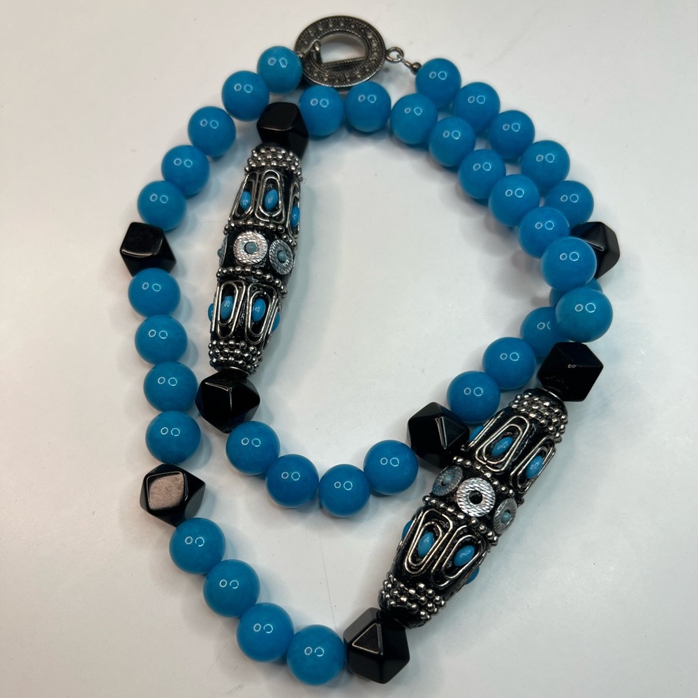 Precious Stones Blue Beaded Silver Tone Necklace